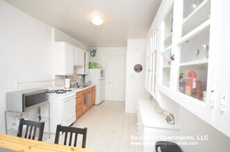 1626 Commonwealth Ave, Unit 28 in Boston, MA - Building Photo - Building Photo