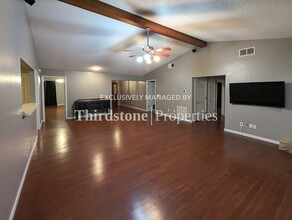 10315 Walnut Bend N in Jacksonville, FL - Building Photo - Building Photo