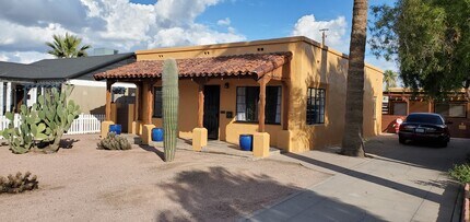 2211 N 12th St in Phoenix, AZ - Building Photo - Building Photo