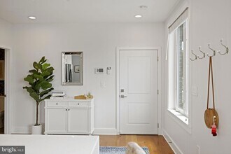 800 21st St NE, Unit 1 in Washington, DC - Building Photo - Building Photo