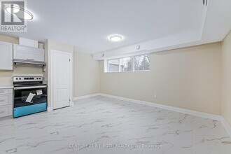 98 Peel St in Barrie, ON - Building Photo - Building Photo