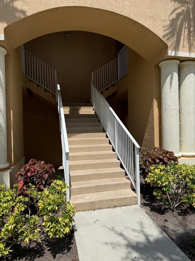 8346 Mulligan Cir, Unit 2021 Side B in Port St. Lucie, FL - Building Photo - Building Photo