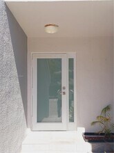 255 Poinciana Island Dr in Sunny Isles Beach, FL - Building Photo - Building Photo