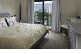 Beacon 430 in St. Petersburg, FL - Building Photo - Interior Photo