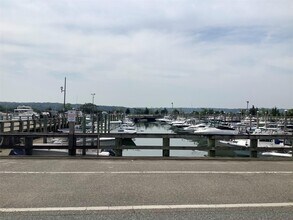 1 Driftwood Ln in Saint James, NY - Building Photo - Building Photo