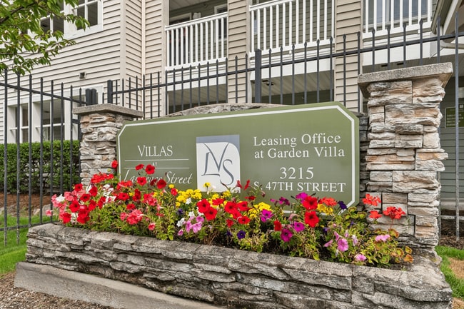 Villas at Lawrence