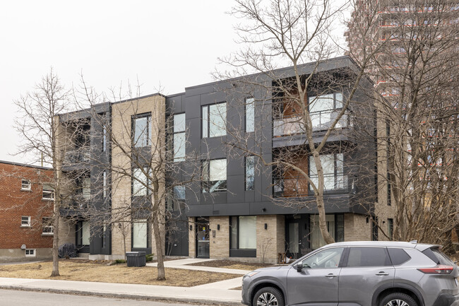 20 Mark Av in Ottawa, ON - Building Photo - Building Photo