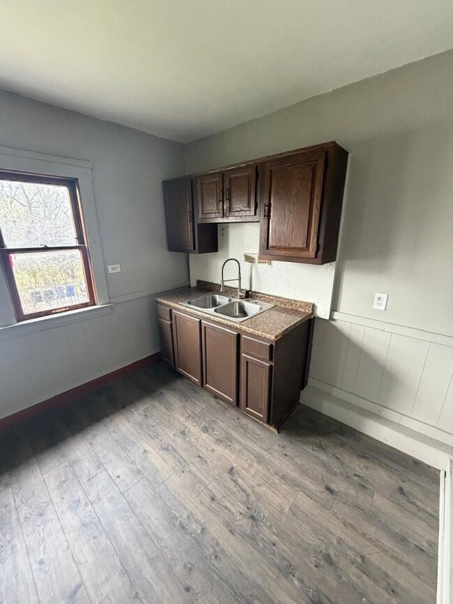 9529 Mt Auburn Ave in Cleveland, OH - Building Photo - Building Photo