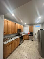 510 Winston Ave in Baltimore, MD - Building Photo