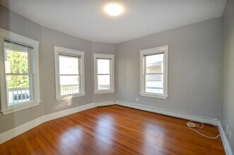 65 Mapleton St, Unit 1 in Boston, MA - Building Photo - Building Photo