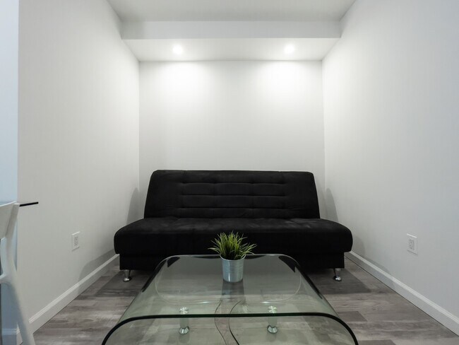 property at 433 W 53rd St