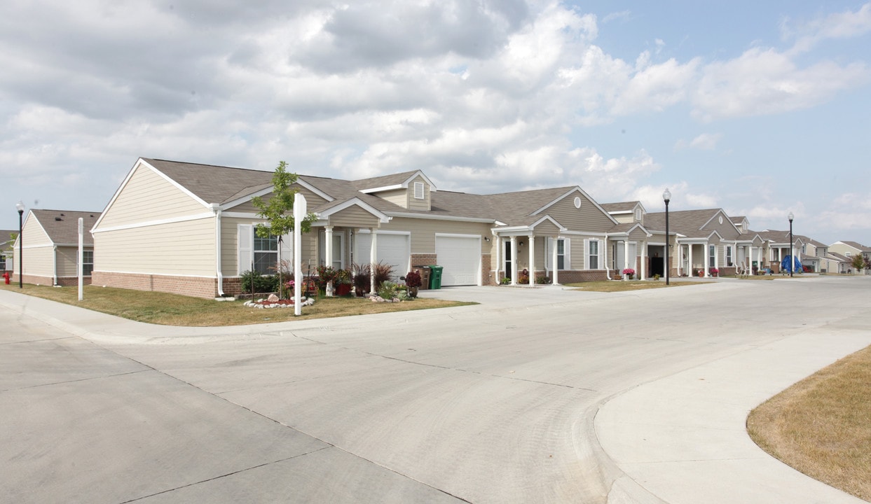 Meadow Vista Senior Villas in Altoona, IA - Building Photo