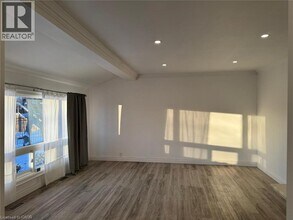 65 Broadway St W in Brant, ON - Building Photo - Building Photo