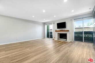 4415 Saugus Ave in Los Angeles, CA - Building Photo - Building Photo