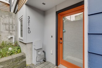 3216 15th Ave W in Seattle, WA - Building Photo - Building Photo