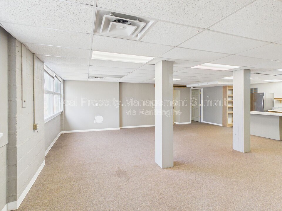 2501 N Augusta St in Staunton, VA - Building Photo