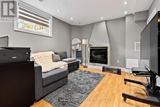 205 Hawker Rd in Vaughan, ON - Building Photo - Building Photo