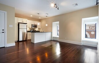 31 S Main St in Phoenixville, PA - Building Photo - Building Photo