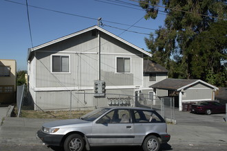 4633 Fairfax Ave in Oakland, CA - Building Photo - Building Photo