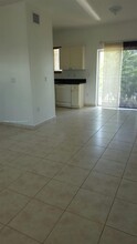 7200 NW 174th Terrace in Hialeah, FL - Building Photo - Building Photo