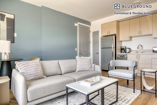 3638 Motor Ave-Unit -FL6-ID809 in Los Angeles, CA - Foto de edificio - Building Photo