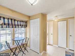 18 Ivy Oak Ct in Gaithersburg, MD - Building Photo - Building Photo