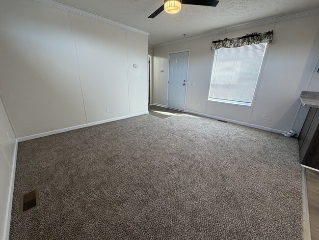 15386 Danseur Dr in Clinton Township, MI - Foto de edificio - Building Photo