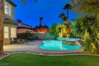 9593 Los Cotos Ct in Las Vegas, NV - Building Photo - Building Photo