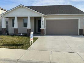 3100 N Vigo Ave in Star, ID - Building Photo