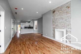 3328 W Congress Pkwy in Chicago, IL - Building Photo - Building Photo