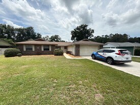 210 SE 53rd Ct in Ocala, FL - Building Photo