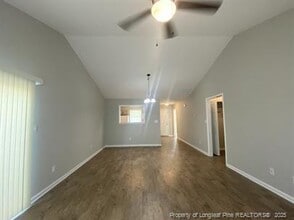 4743 Banks Ct in Hope Mills, NC - Building Photo - Building Photo