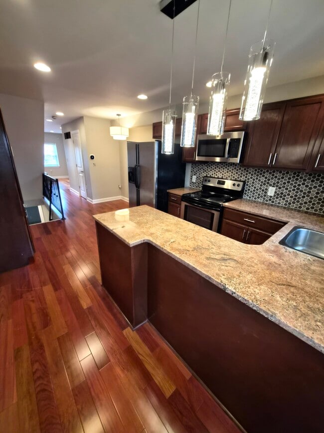 501 E Fort Ave in Baltimore, MD - Building Photo - Building Photo