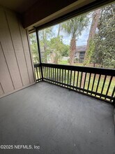 8849 Old Kings Rd S in Jacksonville, FL - Foto de edificio - Building Photo