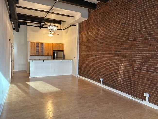 254 Friend St, Unit 1