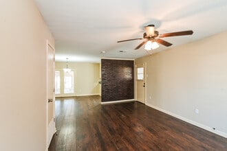 1034 Hungerford St in Brownsville, TN - Building Photo - Building Photo