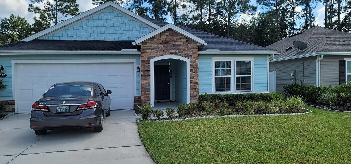 7747 Sunnydale Ln in Jacksonville, FL - Building Photo