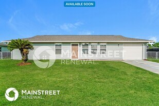 2504 NE 23rd Pl in Cape Coral, FL - Building Photo