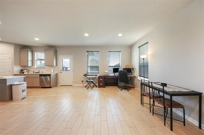 108 Drifter Ln in Jarrell, TX - Building Photo - Building Photo