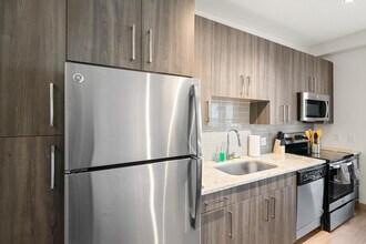 101 S Center St-Unit -ID379673P in Arlington, TX - Building Photo - Building Photo