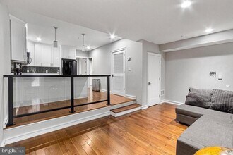 1323 N 7th St in Philadelphia, PA - Building Photo - Building Photo