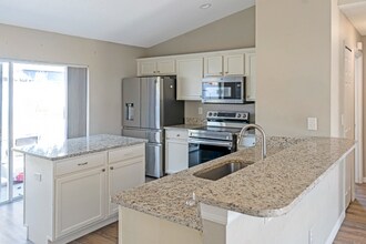 1117 Peregrine St in Groveland, FL - Building Photo - Building Photo