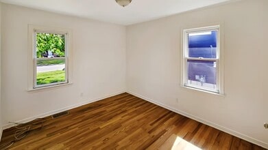 105 Morning Glory St SW in Grand Rapids, MI - Building Photo - Building Photo