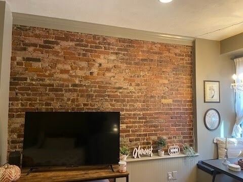 property at 158 Cottage St