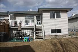 5103 Shannon Dr in Olds, AB - Building Photo