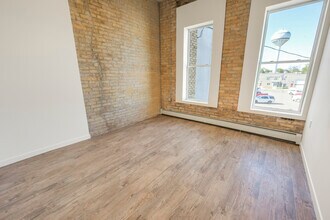 225 N Sibley Ave, Unit 3 in Litchfield, MN - Building Photo - Building Photo