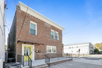 47 Carlton Ave in Jersey City, NJ - Building Photo - Building Photo