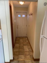 96 Nichols Ave, Unit B in Watertown, MA - Building Photo - Building Photo