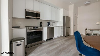 2005 11th St NW, Unit 101 in Washington, DC - Building Photo - Building Photo