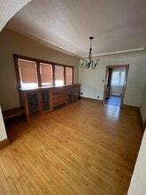 3235 S Indiana Ave, Unit Lower in Milwaukee, WI - Foto de edificio - Building Photo